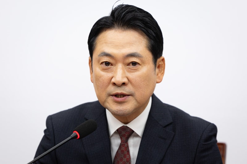 장동혁 “10·15 <b>부동산</b> 대책, 청년·서민 ‘<b>주택 완박</b>’”