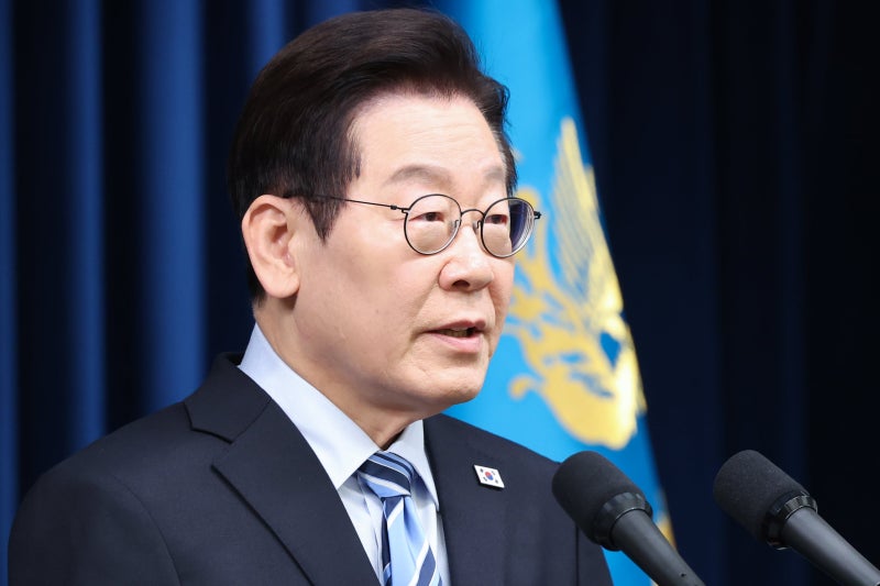 핵잠 한국서 <b>건조</b>한다…核 농축 확대·재처리도 승인