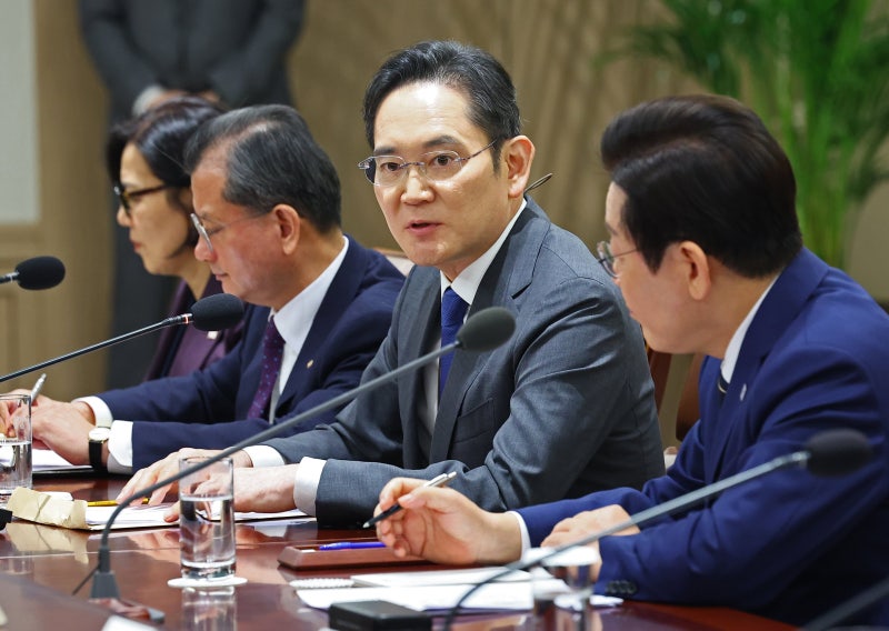 [속보] 삼성, 국내에 향후 5년간 450조원 <b>투자</b>