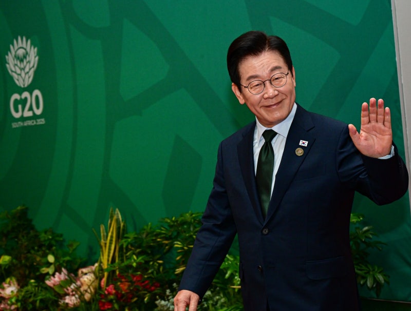 李<b>대통령</b> “北과 대화 재개가 최우선 과제… 對中 관계도 균형 있게 관...