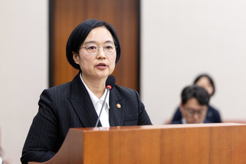 <b>AI</b> 유니콘·제조 혁신 추진…중기부, <b>AI</b> <b>확산</b> 본격화