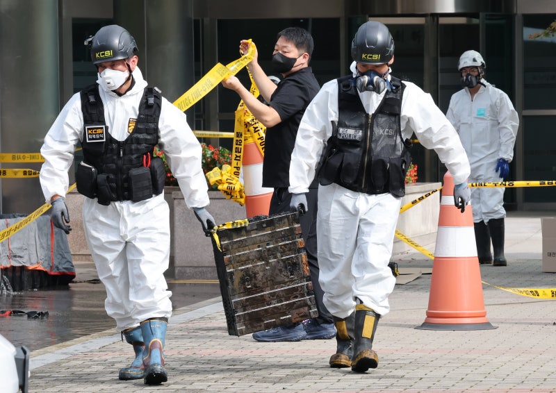경찰 “<b>국정자원 화재</b>, ‘작업자 과실’로 발생… 사고 예방 조치도 없...