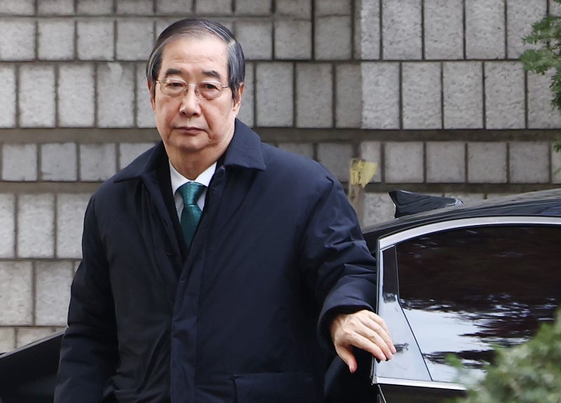 <b>한덕수</b> 전 총리, 내란 재판 결심 <b>출석</b>… 구형 앞두고 ‘묵묵부답’