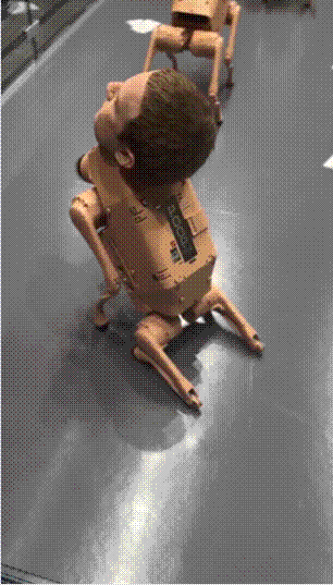 로봇개 '레귤러 애니멀스'가 인쇄물을 배출하는 모습. /X