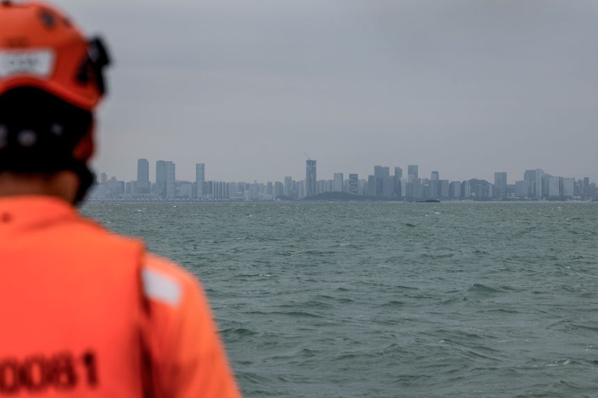 지난 10월28일 촬영된 대만 진먼다오 해안의 대만 해양순방서(해경) 함정 / AFP=연합