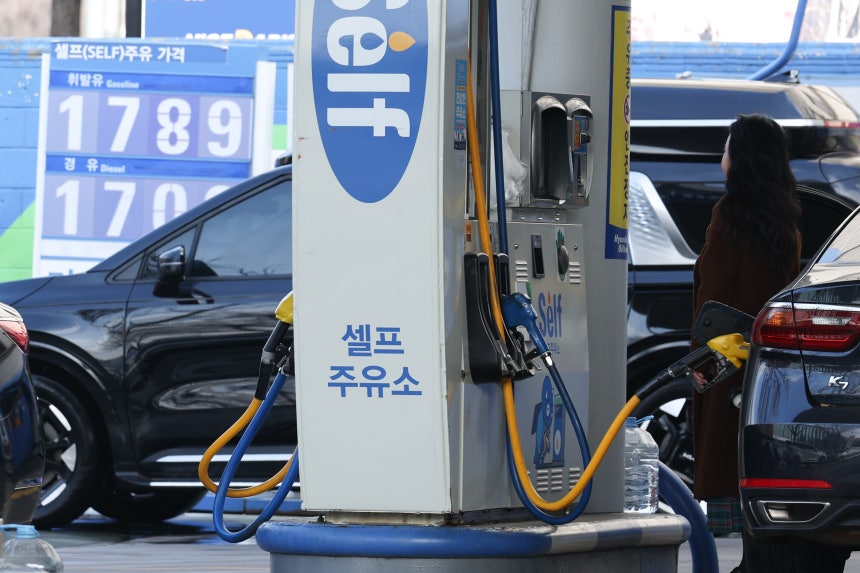 서울 시내 주유소 모습./연합뉴스