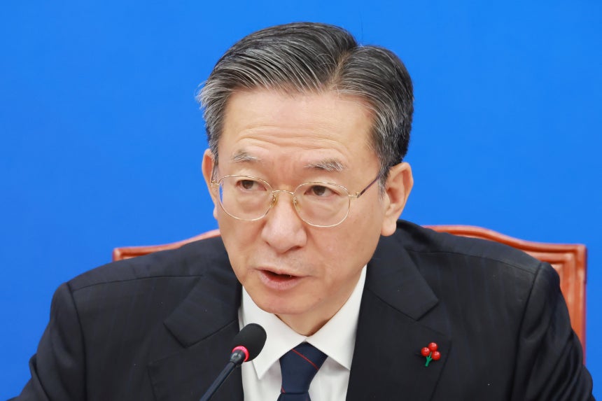 정성호 법무부 장관이 지난 30일 국회에서 열린 경제형벌 민사책임 합리화 제2차 당정협의에 참석해 발언하고 있다./연합뉴스