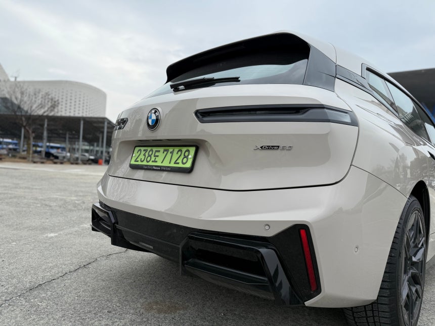 BMW 순수 전기 준대형 SUV‘뉴 iX./이윤정 기자