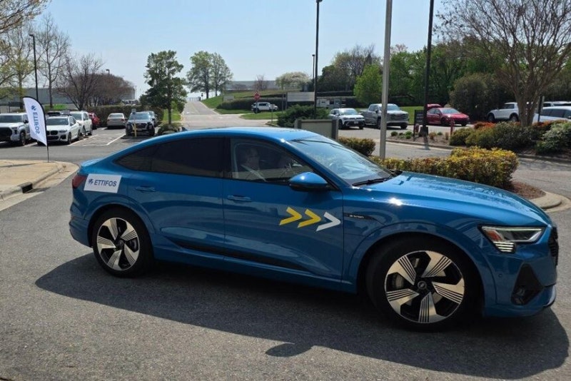 에티포스, 美서 아우디·캡쉬와 'V2X 원격 톨링' 시연 성공 - 뉴스 썸네일 이미지