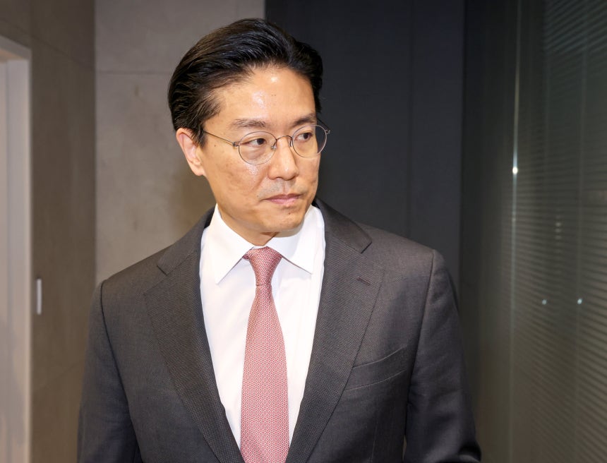 전인석 삼천당제약 대표가 6일 오후 서울 서초구 삼천당제약 본사에서 열린 기자간담회에 참석하고 있다. /뉴스1