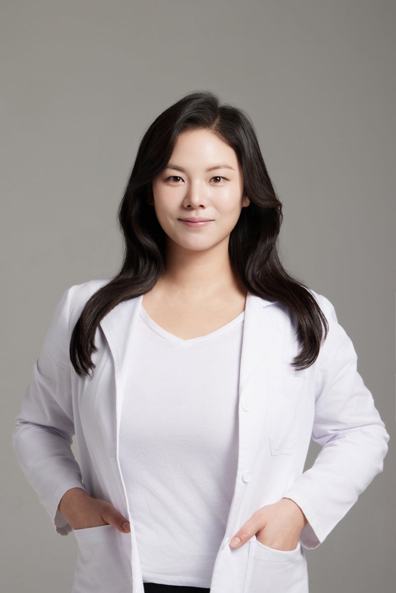 엑소프록실 완판, 더모코스메틱 흥행 신화 잇는다 - 뉴스 썸네일 이미지