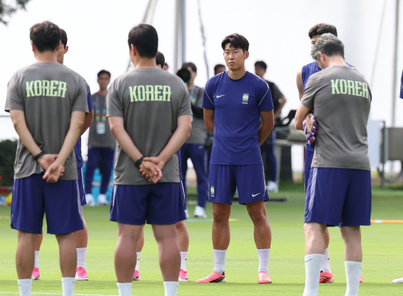 홍명보호, 월드컵 첫 경기서 3-4-3 가동… <b>손흥민</b> 원톱·이강인-이재성...