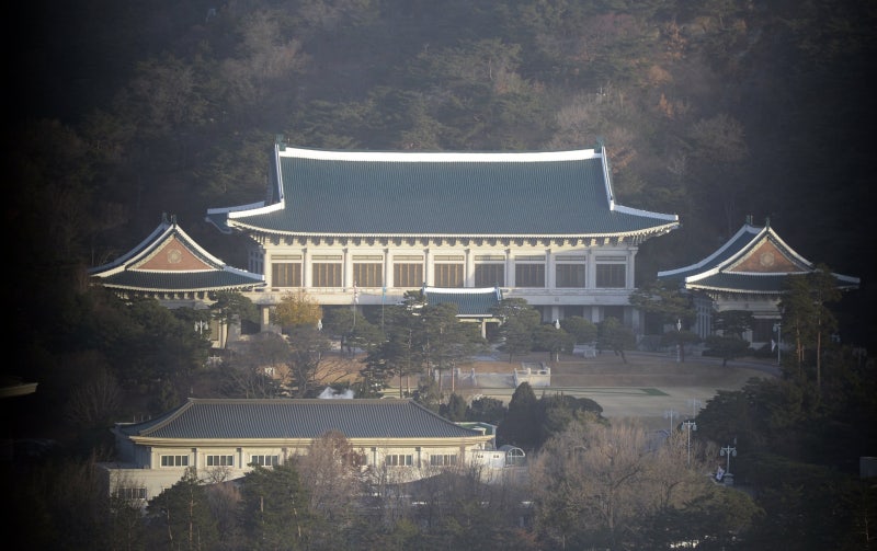 靑 “美 환율라인, 韓 사정 깊이 이해…좀 안정돼야”