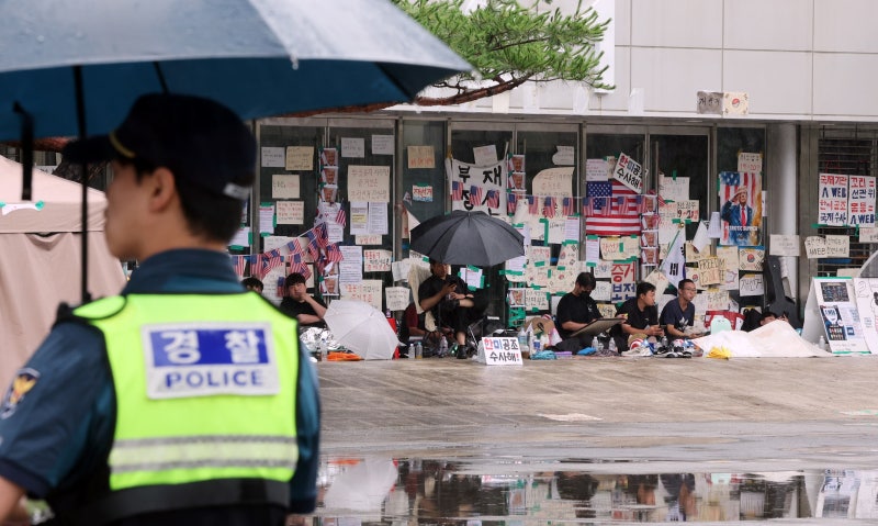 경찰, ‘<b>잠실 개표소</b>’ <b>시위</b> 관련 36건 수사 중