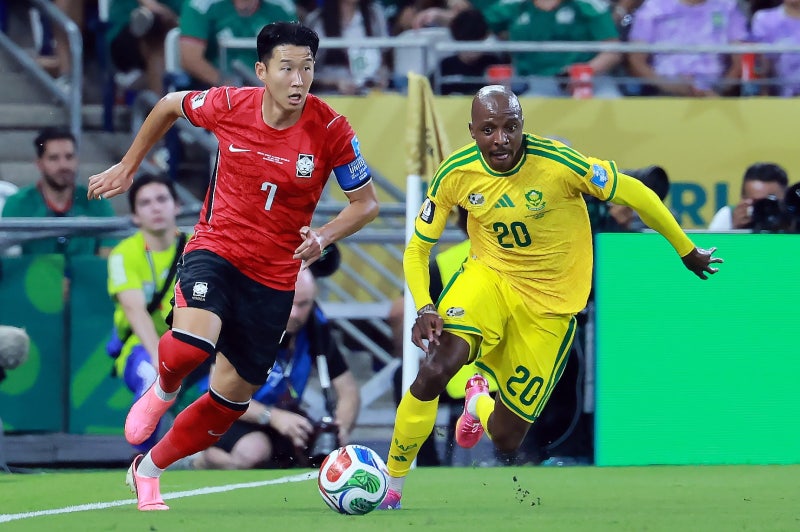 [속보] <b>한국</b> 축구 대표팀, 남아공전 후반 17분 <b>선제 실점</b>