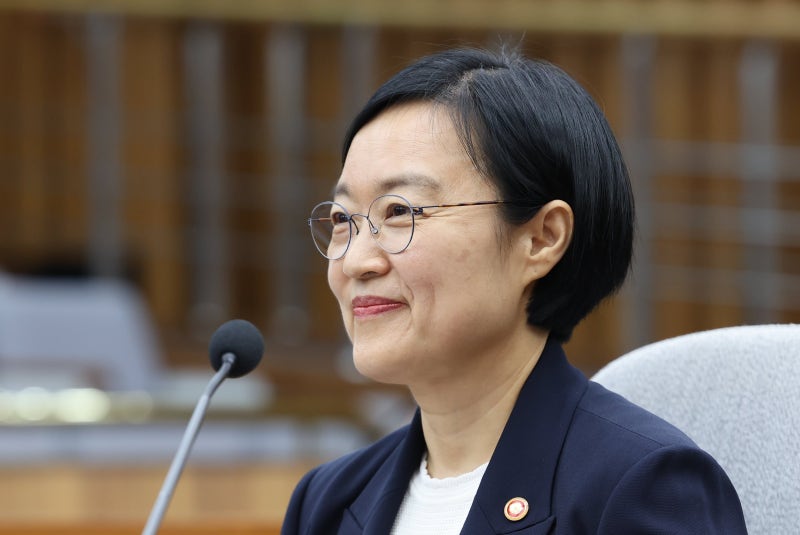 이 대통령, <b>한성숙</b> 국무총리 인준안 <b>재가</b>…역대 두 번째 여성 총리