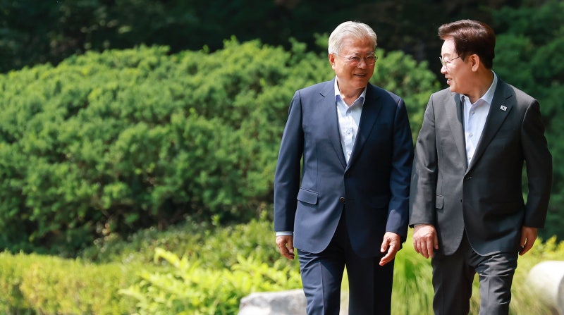 [李·文 청와대 회동] 비빔밥 오찬서 李 “외연 확장” 文 “당내 단합”