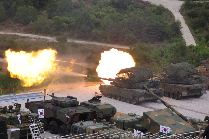 K2 전차 탑재할 APS 두고… ‘순수 국내 기술’ 한화시스템 vs ‘...