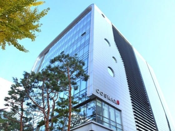 하나證 “코스맥스, 美 수익성 개선에 흑자전환 예상…목표가 23만원.....