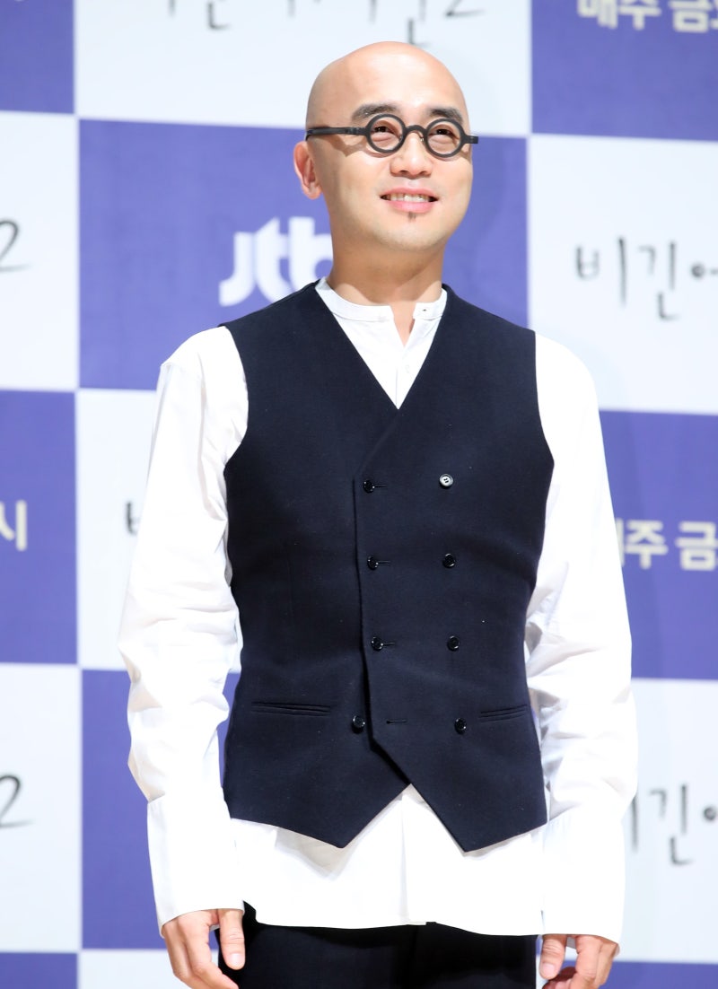 “일베이자 좌파 됐다”… 하림, 배재고 화환 논란에 “코미디” 쓴소리