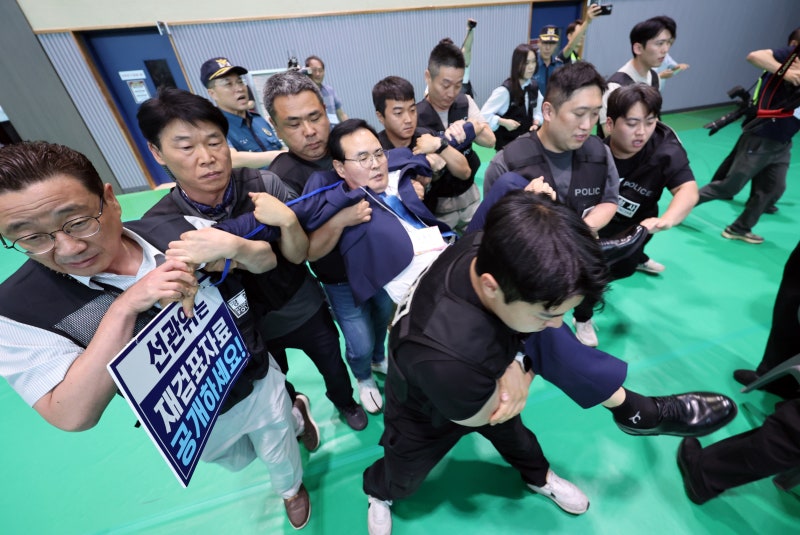 무효표가 2277표인데, 124표로 당락 결정… <b>충주시장</b> 전국 첫 재검표