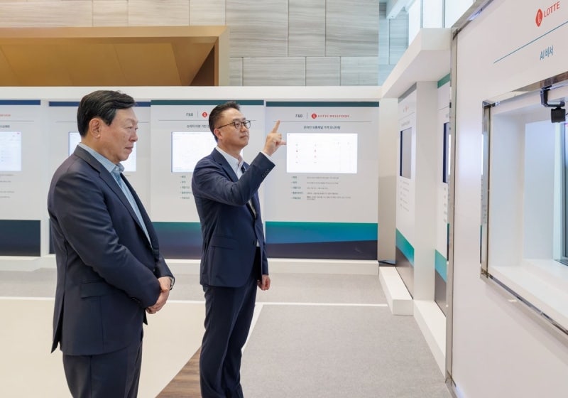 신동빈 "전통은 혁신을 위한 출발선"... 본원적 경쟁력 강화 당부 - 뉴스 썸네일 이미지