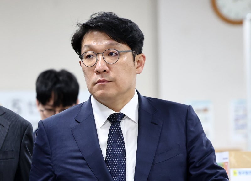 ‘<b>김건희</b>에 <b>공천 청탁</b>’ 김상민 전 검사 징역형 집행유예 확정