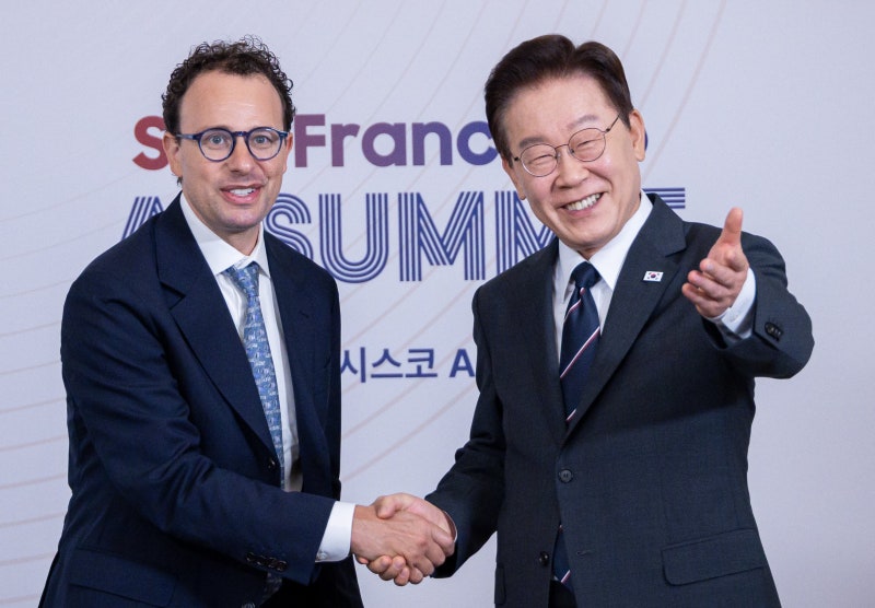 <b>이재명</b> 대통령, 아모데이 앤트로픽 <b>CEO 면담</b>…“AI 협력 확대”
