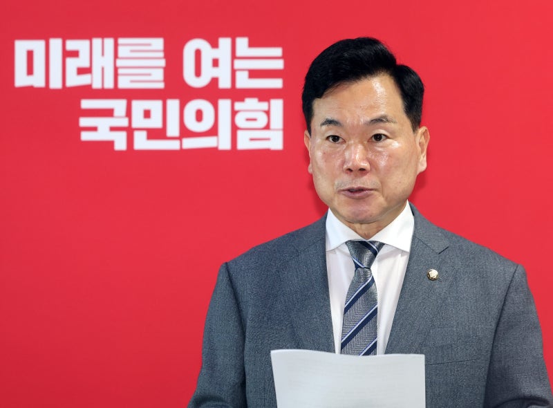 국힘, ‘<b>선관위 특검</b>’ 국민<b>추천위원</b>에 김용관·최창호·차진아 <b>추천</b>