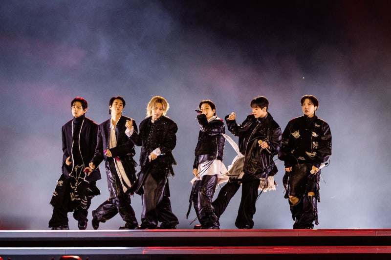 BTS 보이콧에 <b>그래미</b>측 꼬리 내리나…‘아시안팝’ <b>재검토</b> 시사