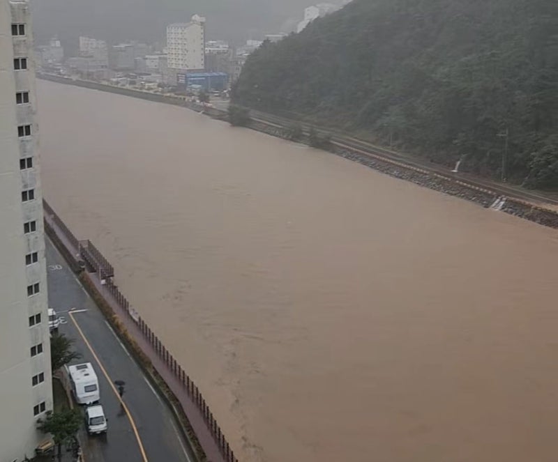 경남 <b>거제</b> 782 물폭탄…중대본 1단계 가동