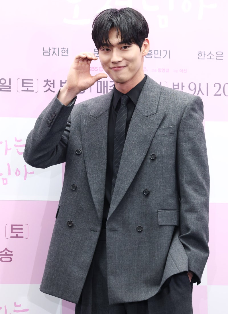 <b>홍민기 전 여친</b>, 추가 <b>폭로 중단</b>… “법정에서 처벌받게 할 것”