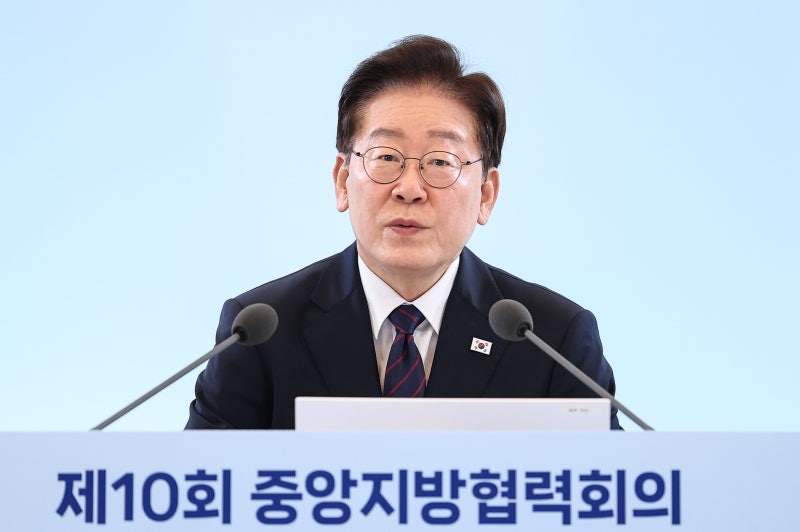 [속보] <b>네팔 홍수</b>로 한국인 8명 <b>연락두절</b>... 李대통령 “수색·구조 총력...
