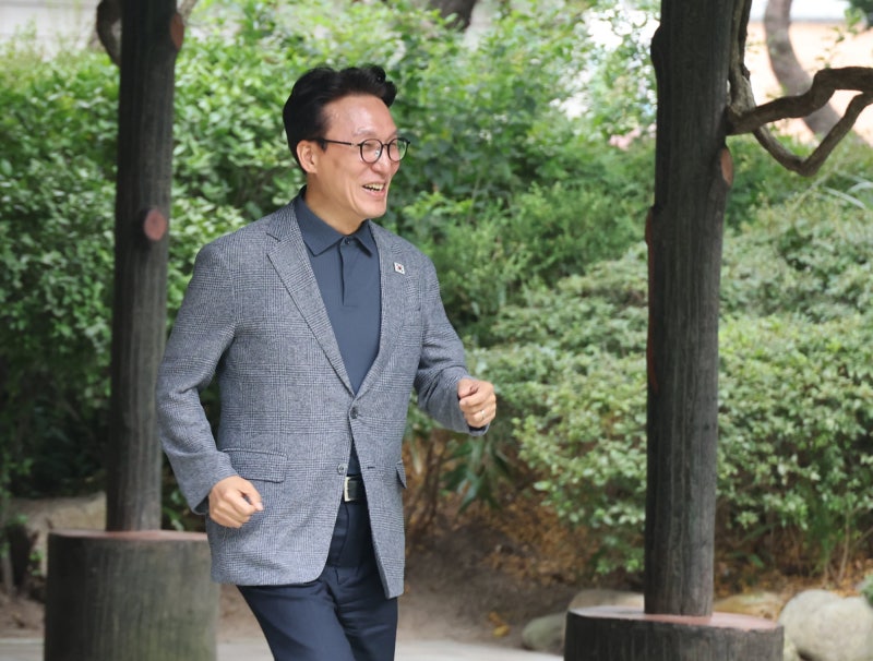 <b>김민석</b> “기본소득당 등 <b>진보 세력</b>과의 <b>연대</b> 논의에 박차 가할 것”