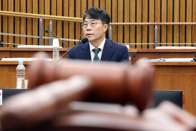 <b>김성수</b>, 처남 도곡동 <b>아파트</b> ‘전전세’에 “오전 중 <b>증여세</b> 납부… 송...
