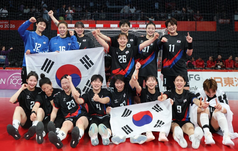한국 <b>여자 핸드볼</b> 아시안게임 <b>금메달</b>…8년 만에 정상 탈환