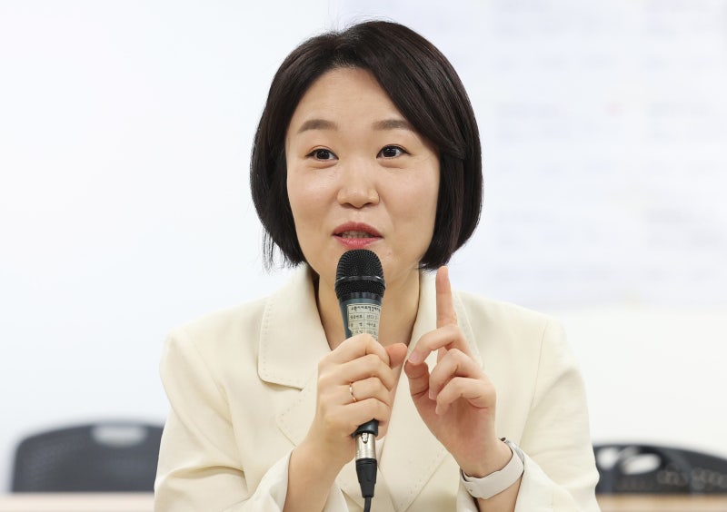 <b>이소영</b> 장관 “<b>규제개혁</b>, AX로 中企 경제 주역 만들 것”…‘펀 리더십...