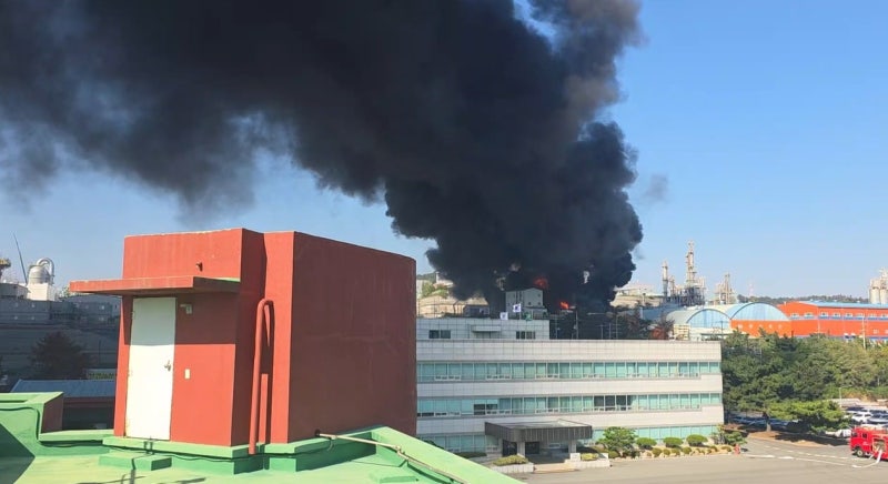 <b>울산 온산읍</b> 제조업체에서 <b>화재</b>…소방 대응 1단계 발령