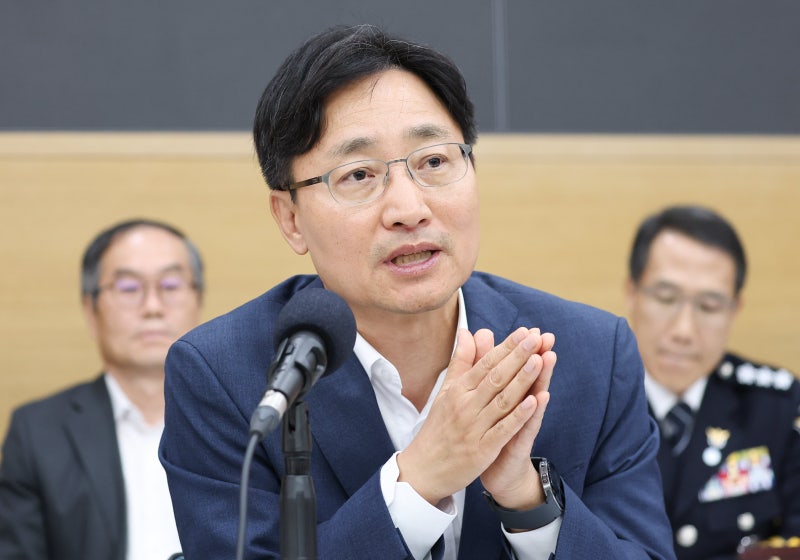 임광현 대통령 비서실장 아내는 美 휴스턴 <b>총영사</b>·처남은 李 대통령 변...
