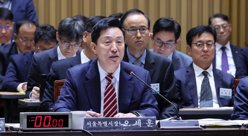 ‘여론조사비 대납 의혹’ <b>오세훈</b> 2심 오늘 <b>선고</b>…새 녹취에 1심 뒤집힐...