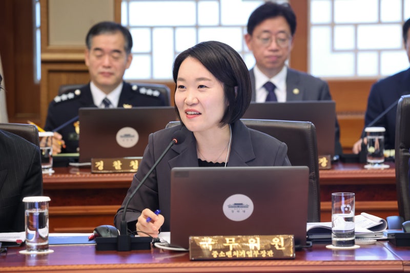 중기부, 울산서 청년 창업 <b>간담회</b>…대학·대기업 협력 모색