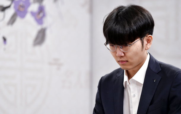 <b>신진서</b>, 올해 7번째 <b>우승</b>… 연간 최다상금도 경신