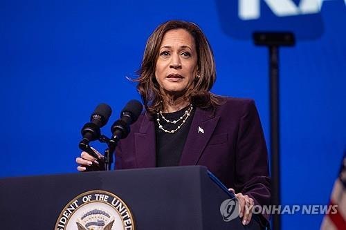 <b>해리스 호감도</b> 43%로 급등…후원금 1주만에 2억달러