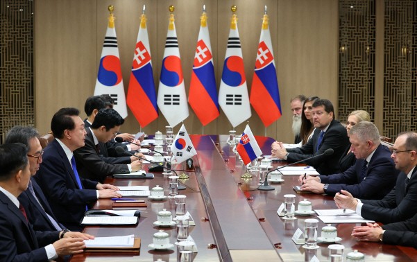 한-<b>슬로바키아</b> 정상, '전략적동반자<b>관계</b>' 수립 합의
