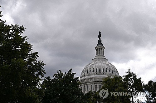 美 <b>셧다운</b> 열흘째…백악관, <b>공무원 해고</b> 돌입