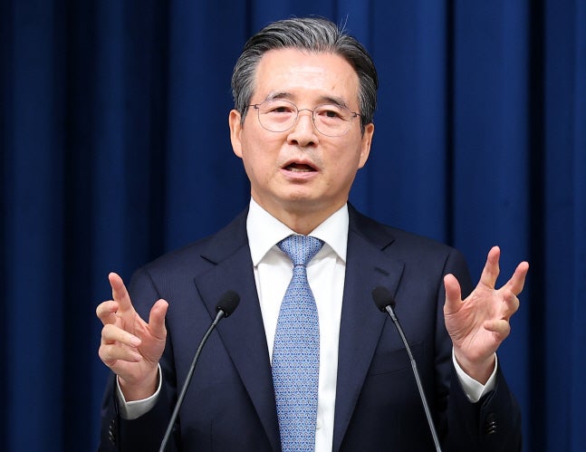 김용범 "<b>부동산</b> 시장 <b>감독조직</b> 만든다…의심거래 전수 조사"