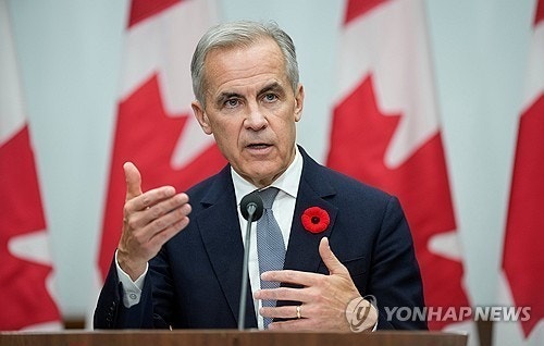 <b>캐나다</b> 총리, 경주서 트럼프에 '<b>관세비판 광고</b>' 결국 <b>사과</b>