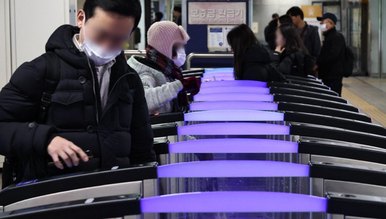 '내일부터 출근 평소보다 서둘러야 할지도'…지하철 무슨 일?