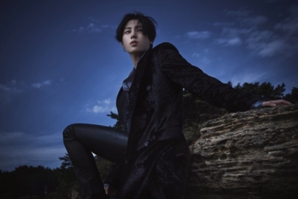 Phot of Ha Sungwoon showing his fierce charm.