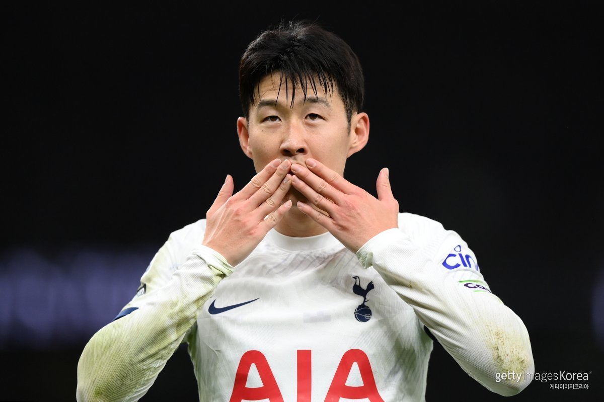 <b>손흥민</b>-김민재, 英 <b>가디언</b> 선정 '최고 선수 24위-37위'